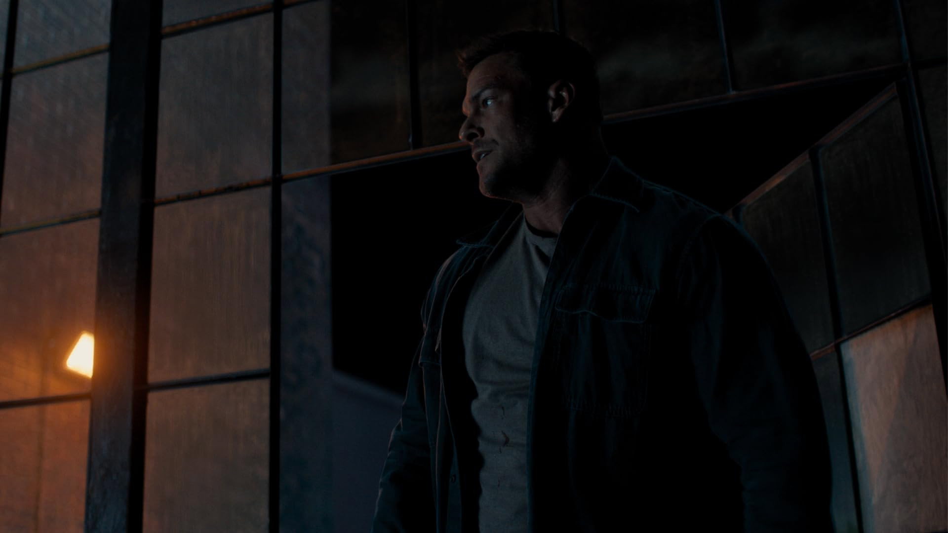 Reacher: Análise e Tensão no Episódio Um Pequeno Passo Imagem da notícia: Reacher: Análise e Tensão no Episódio Um Pequeno Passo